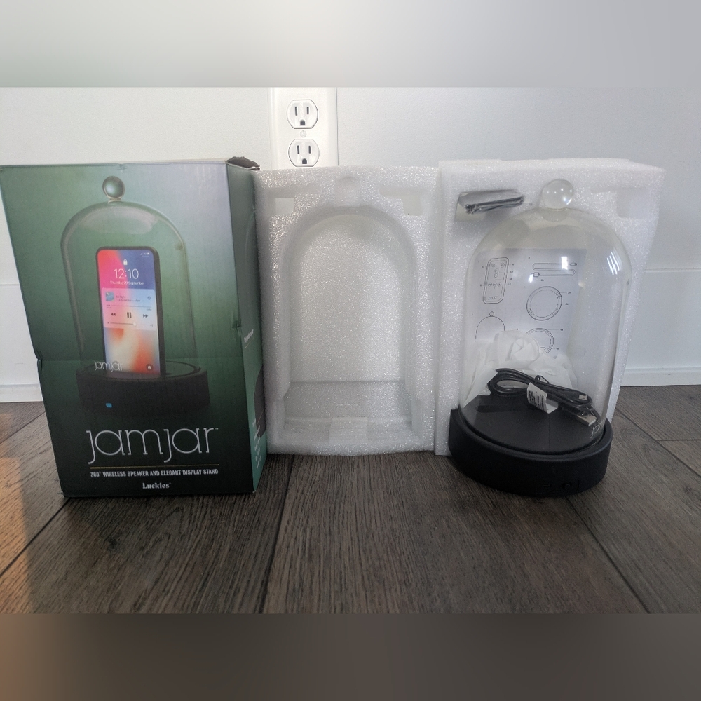 Luckies of London Bluetooth Wireless JamJar 360 Speaker Display Stand w/ Remote